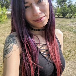 Meet your Posher, Desiree